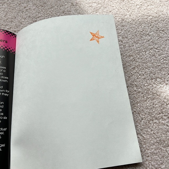 Scholastic- The Solar System Book - Picture 8 of 10